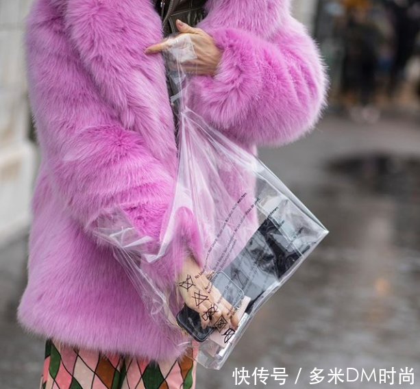 一万块的大牌包包,不用一块钱你就能get同款…