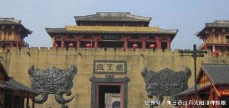 横店群演辛苦工资低,一部戏全是替身在做,明星