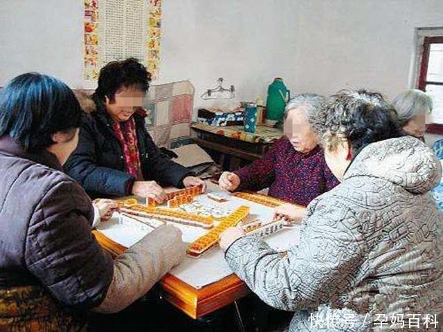 三岁宝宝回农村老家突然丢了性命,父母得知死