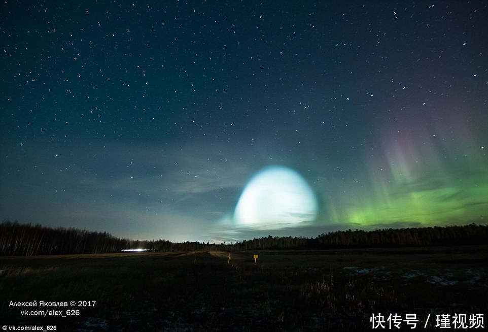 俄罗斯西伯利亚现巨大光球，疑似UFO，难道外星人来了？