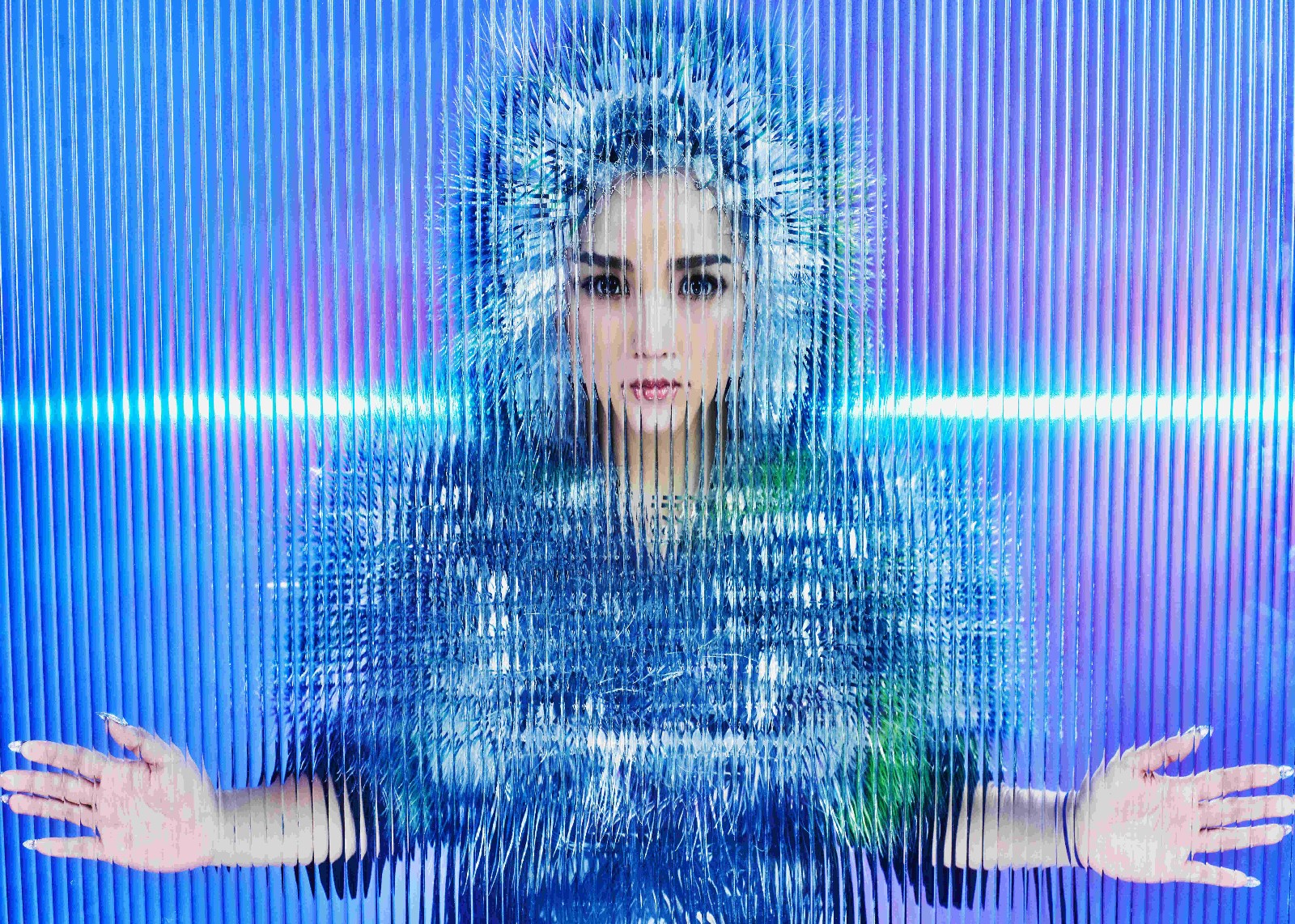 生而为爱的何洁，用爱武装音乐
