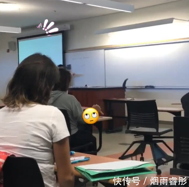 男生去国外上大学,数学课上蒙了,网友笑喷:骗小