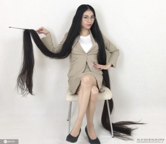 秃头党羡慕哭 自称日本长发公主的Rin 