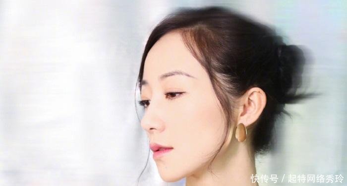 她从小生活在军队大院, 身家背景不输韩雪, 不仅