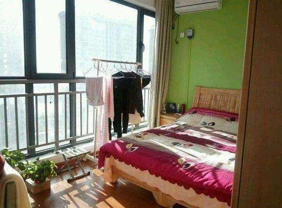 女子3月用了1600度电, 泣不成声, 房东: 你晚上干什么你自己清楚