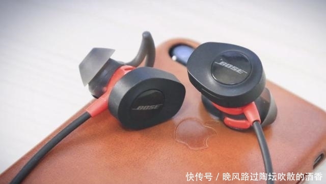 蓝牙耳机充电器