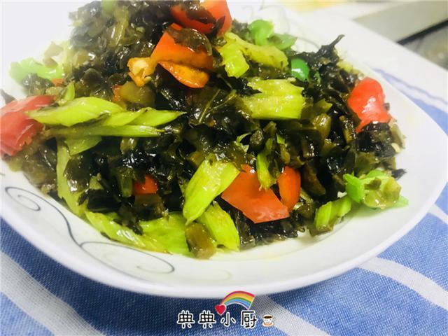 不适合招待客人的家常菜,却是吃过后给肉不换的经典美味呢!