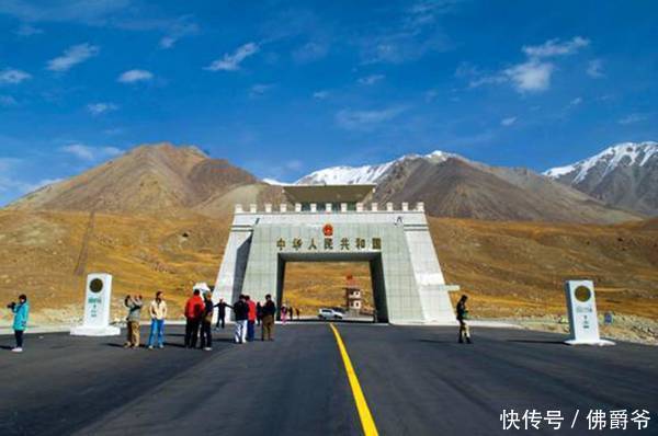 邻国要归还中国5800平方公里领土，第三国出来反对，说那是他们的