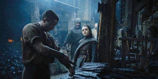 权力的游戏第八季,二丫配铁匠从女孩变成女人