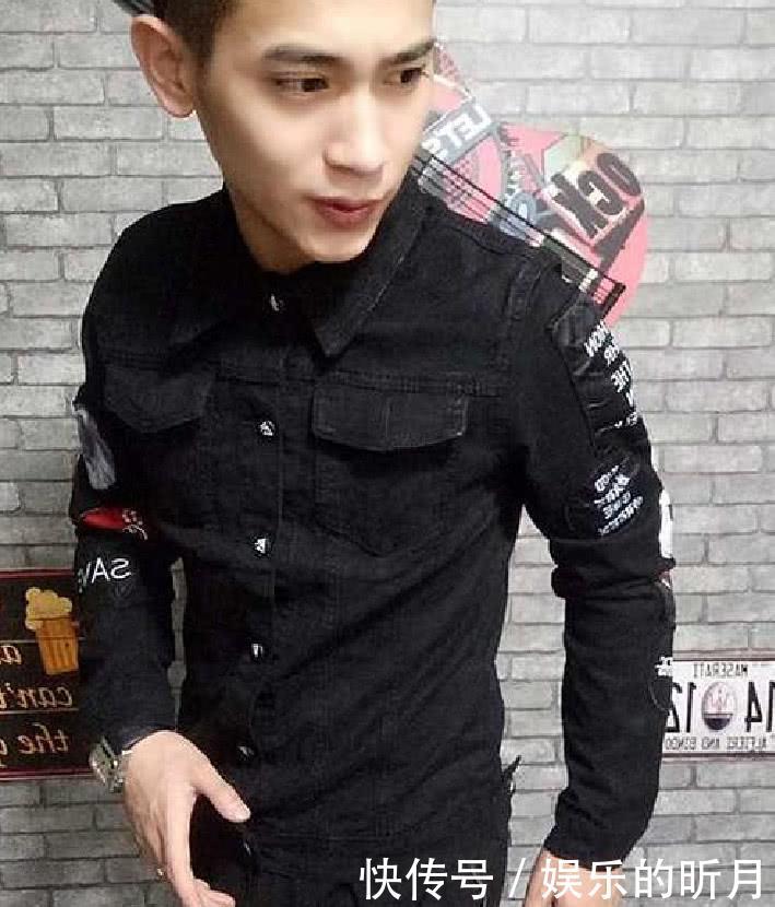 快手主播怒怼观众,我一个月的钱顶你们10年,哪