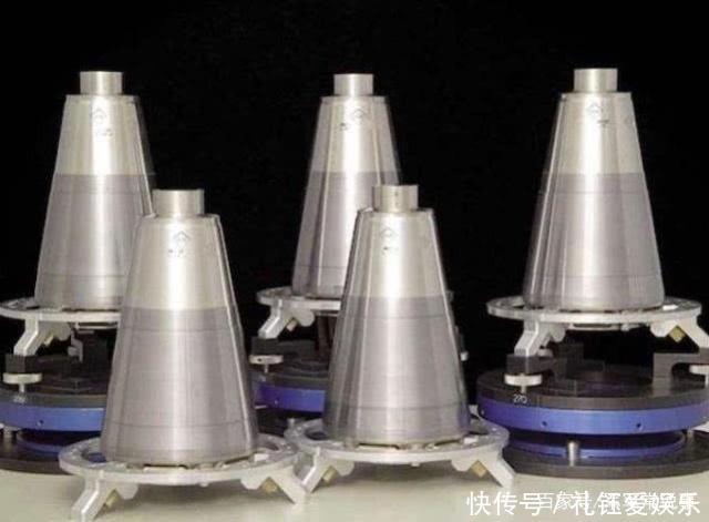 威力最强大的火炮炮弹居然是核弹头,能摧毁一