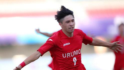 叶尔凡在苏宁要和穆坎乔争中锋位置,还是改踢