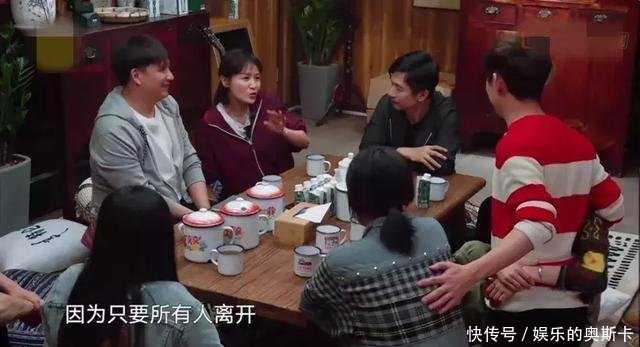 周笔畅、黄雅莉拥抱打破不和传闻,超女重聚让