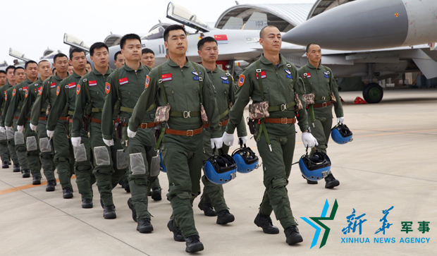 歼15飞行员张超牺牲细节首公开:全程只有4.4秒