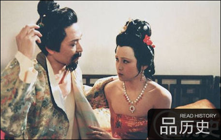 秦可卿死后为何不给情夫贾珍托梦,反而是王熙