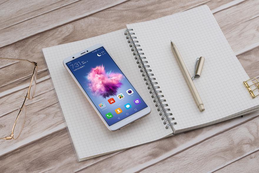 华为畅享7S上手分享,一部无愧华为传承的千元