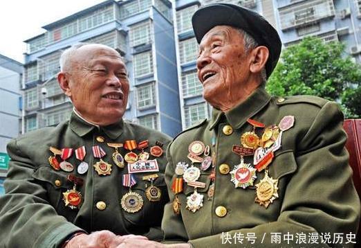 他是一级战斗英雄，隐姓埋名33年，邓小平：大海捞针也要找出来