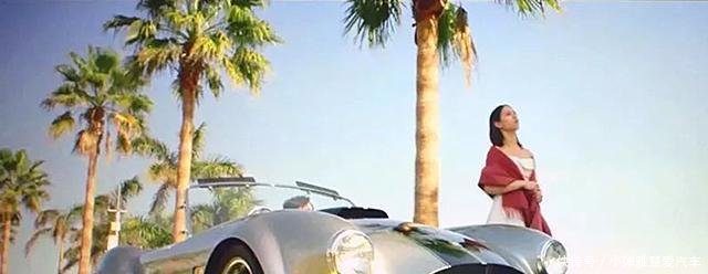 《西虹市首富》这辆豪车你看到没 外观炫酷, 价