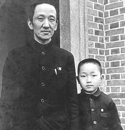 他是蒋介石的第一心腹，自杀前，却把子女托付给了周恩来