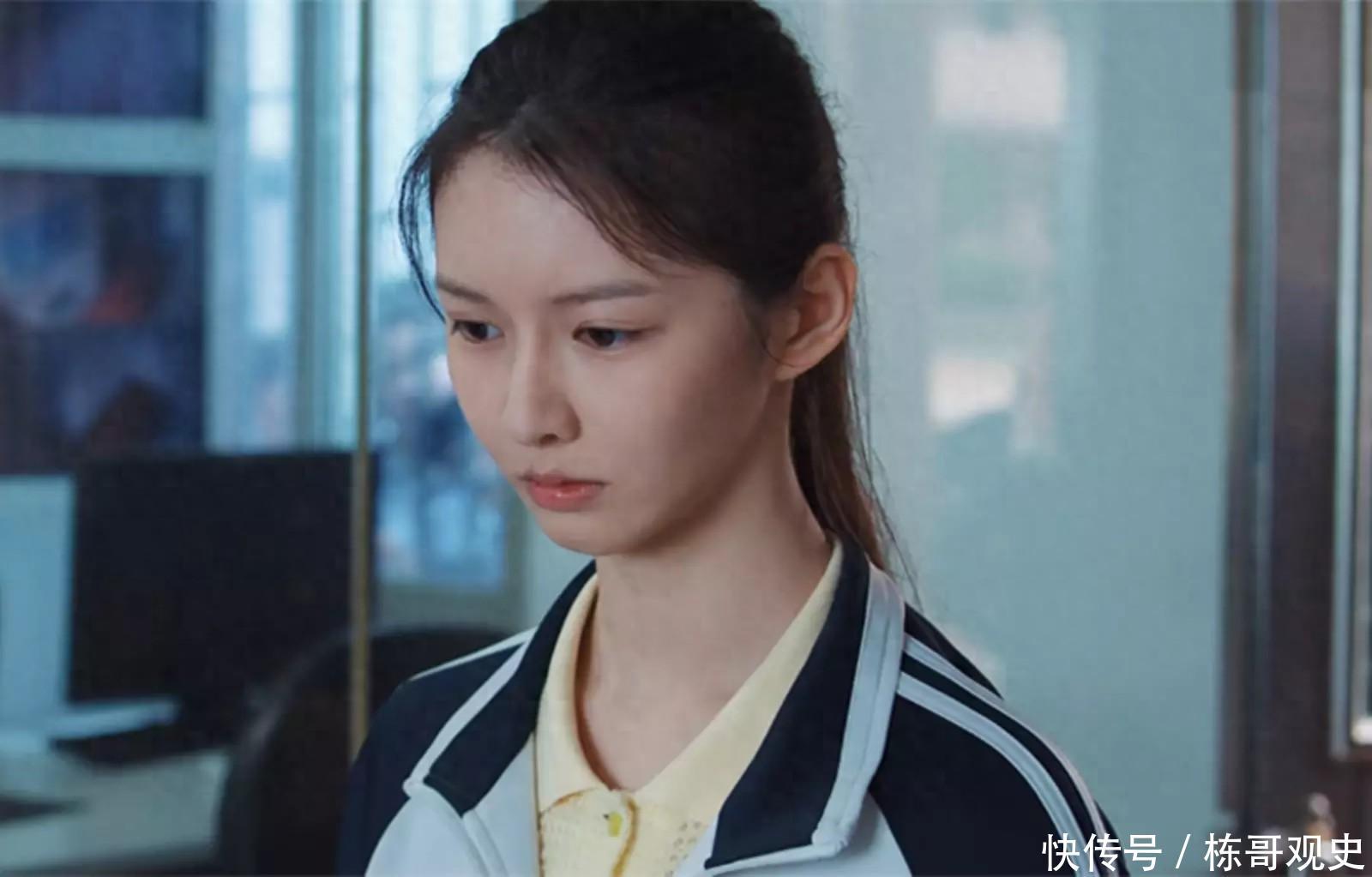 三大足球先生退役是哪三个,三大足球先生退役是哪三个球员