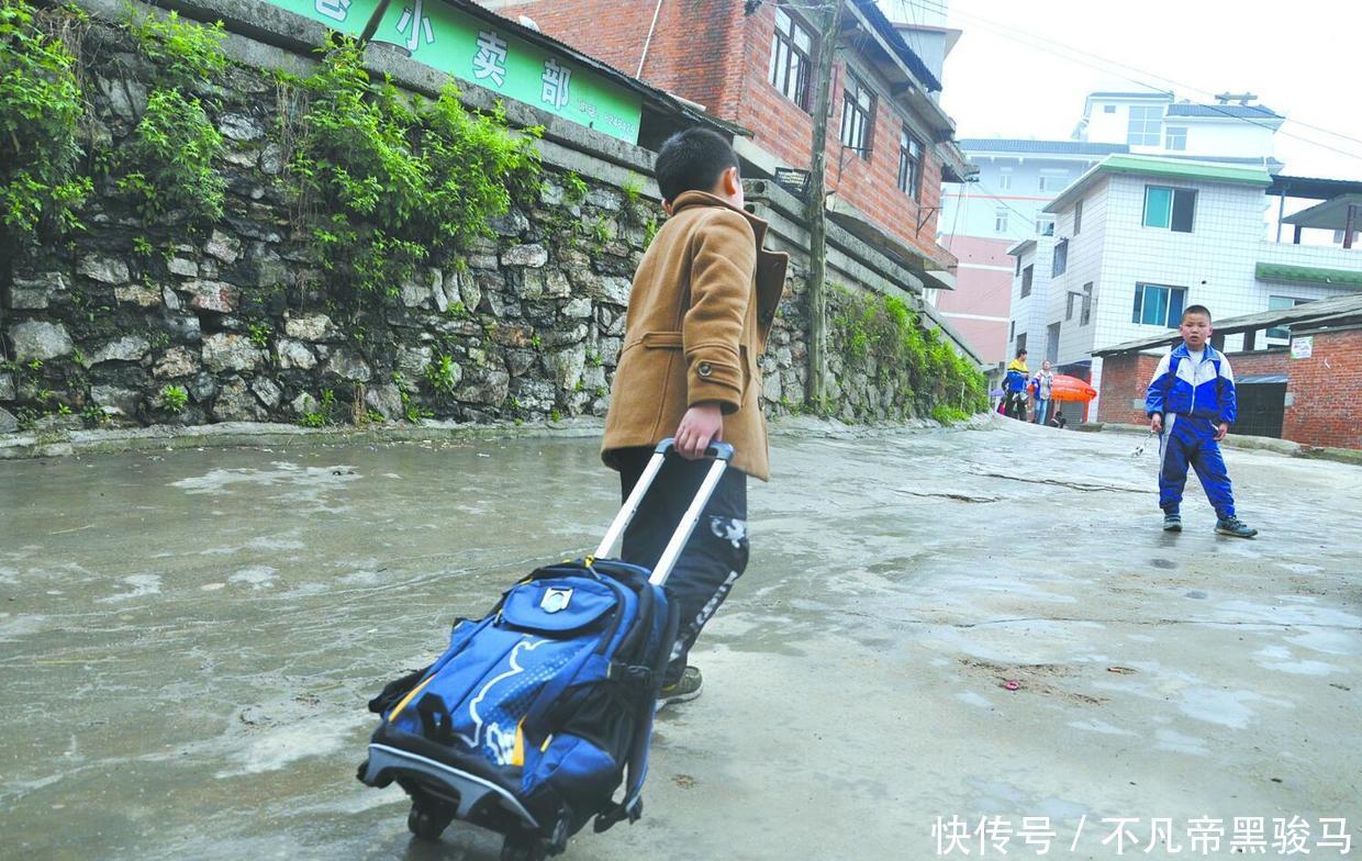 书包竟然能影响孩子身高和未来,90%的父母都