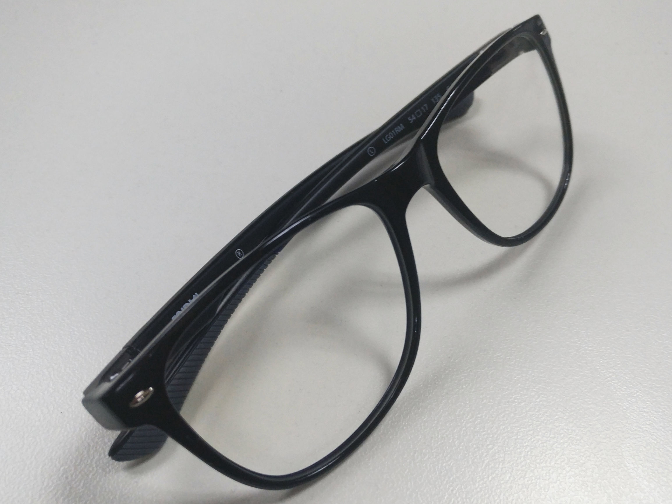 年轻人的第一款眼镜 小米防蓝光B1护目眼镜图