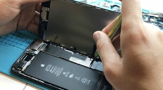 苹果手机免费换电池有哪些机型 t014a638116281d74f1.jpg