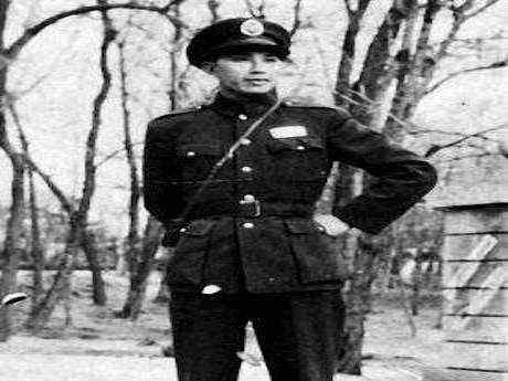 国军“第一悍将”,粟裕长叹“打不过”,毛主席亲自指挥才拿下