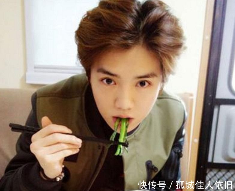 鹿晗自降身价演网剧男二很意外关晓彤现身说