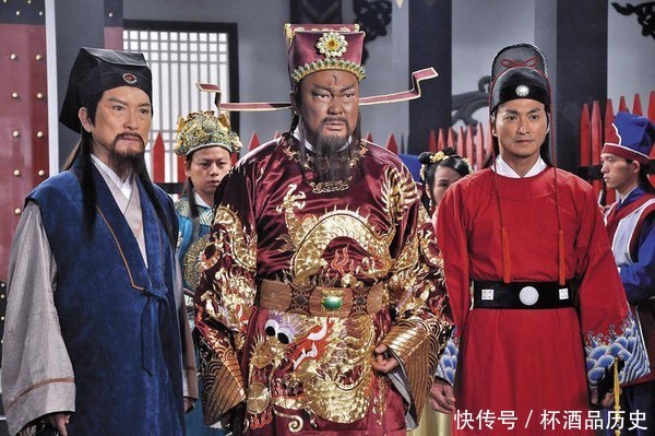 包公头上通阴阳的月牙是怎么来的:六大版本您觉得哪个靠谱