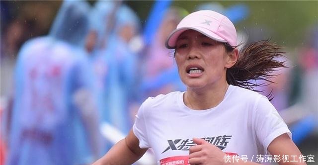 苏州马拉松比赛何引丽痛失冠军是志愿者和赛事