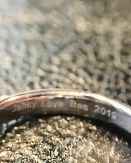 向佐求婚郭碧婷钻戒,专人订制,价格超千万,又大