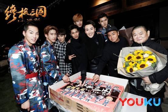 优酷超级剧集《终极三国》杀青 演员不舍剧组更难忘兄弟情