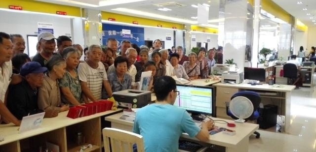 女性高级职称退休规定