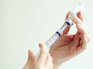 被生锈的东西划伤了要怎么做最简单的处理 跪