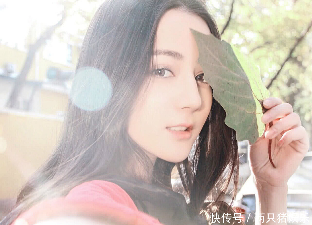 娱乐圈女星人气排名,热巴退至第三名,第一名实