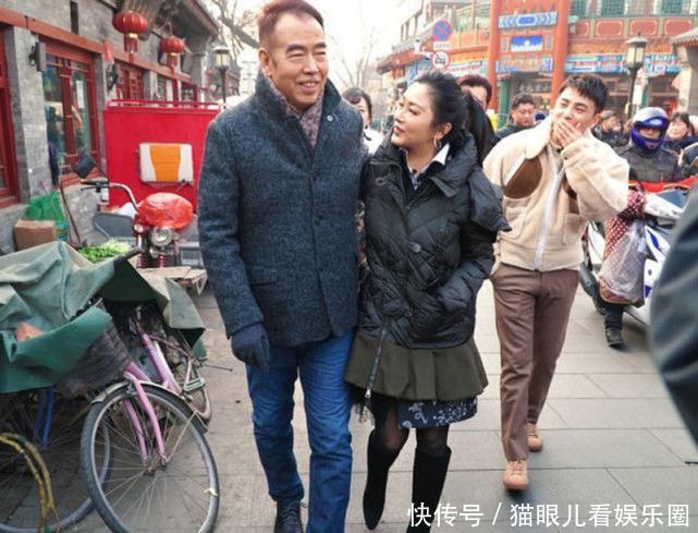 长得漂亮耐看,事业当红嫁导演老公,如今2个孩