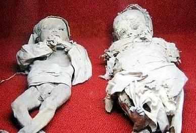 用活人殉葬就罢了,为何要用水银灌童男童女陪