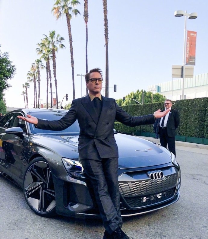 复联4全球首映礼红毯:美队钢铁侠齐亮相,寡姐