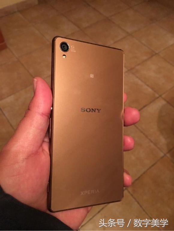 回顾历代索尼手机的配色,还原一个完整的Xpe