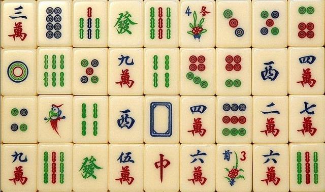 咱北京人打麻将喜欢给牌起外号,按照条饼万字儿顺序,叫法都掺杂了逗
