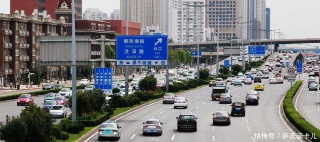 @所有司机,看好这个专用车道标志,天津首次启