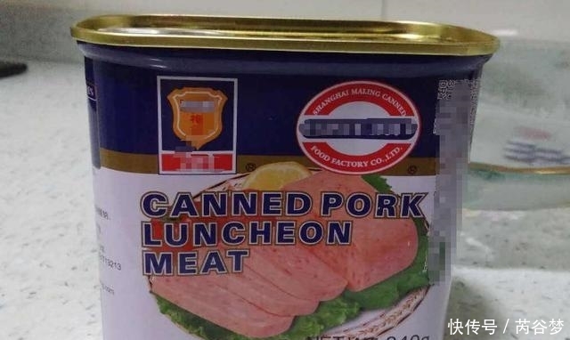 见过用勺子挖着吃的午餐肉吗?原来是这样做成罐头的! 通博tbet88