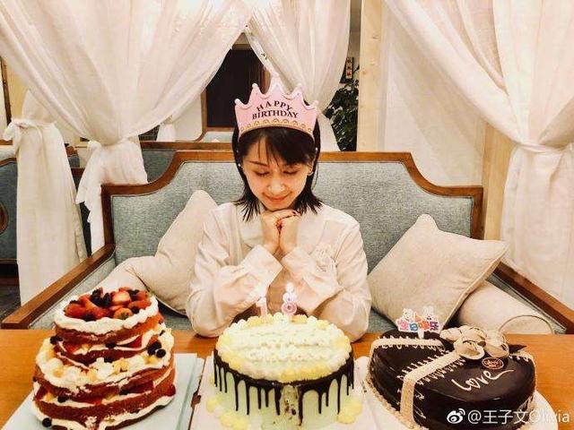 王子文Angelababy生日! 朋友圈祝福看出胜负