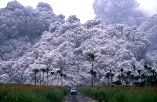 皮纳图博火山
