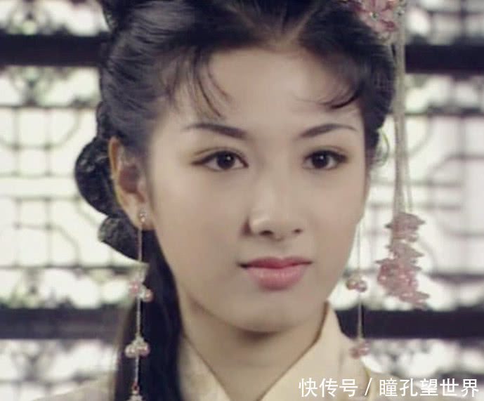 曾是娱乐圈当红小花,却突遇渣男被彻底搞臭,今