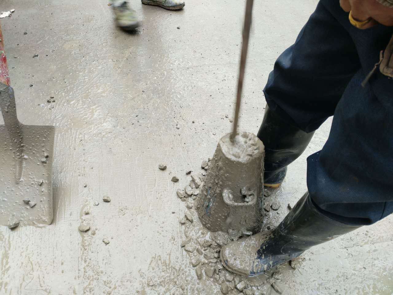 混凝土塌落度检测的一般作业流程