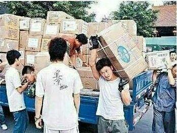 《战狼2》票房大火,网友爆料吴京全家都抛弃了