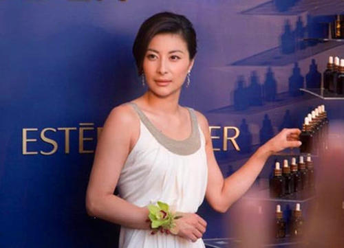 中国跳水皇后郭晶晶,退役后每月领多少退休金