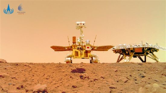 nasa分享首张祝融号俯视照片位于火星乌托邦平原南部